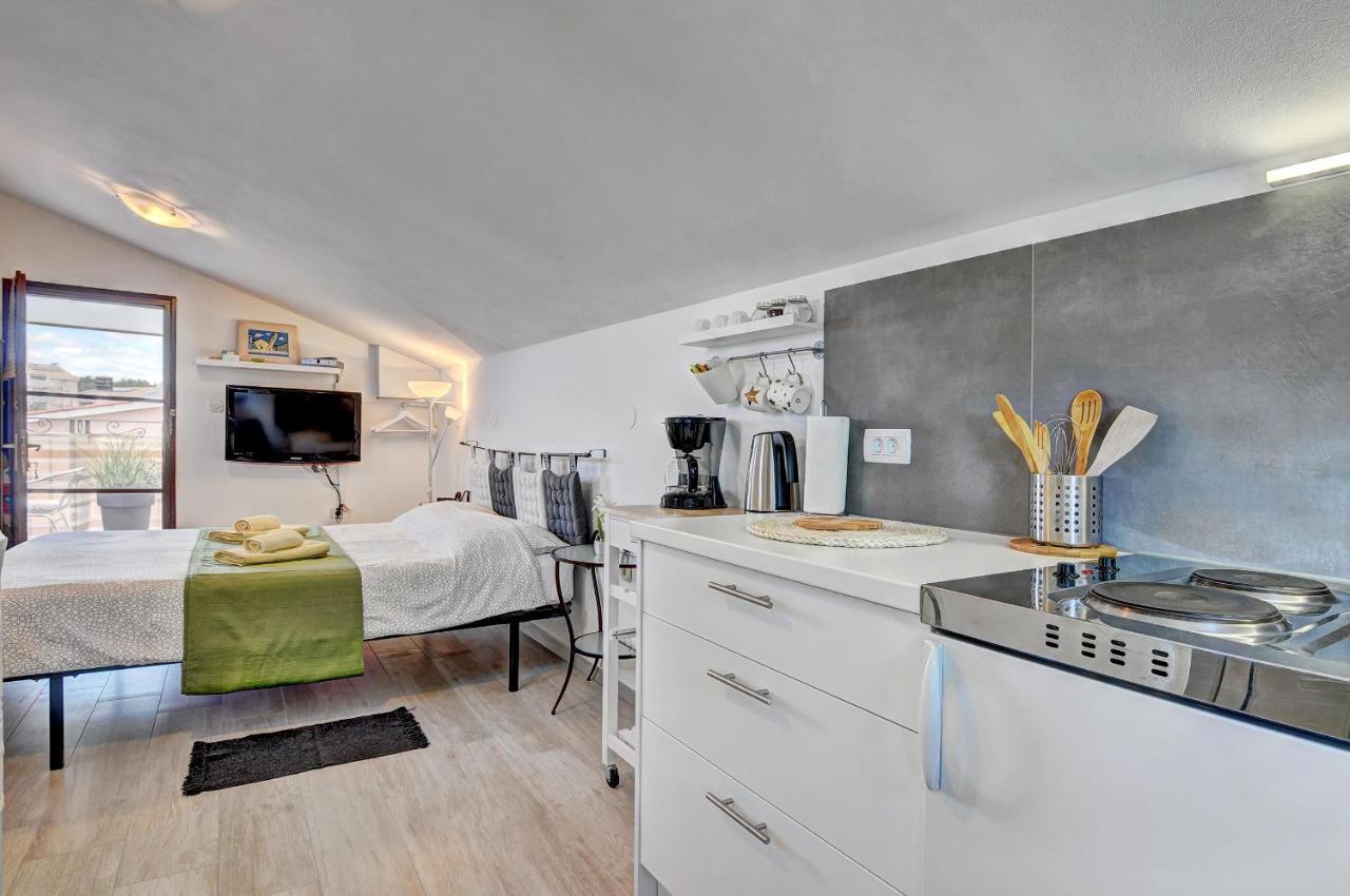 Apartments Babic Fažana Екстериор снимка