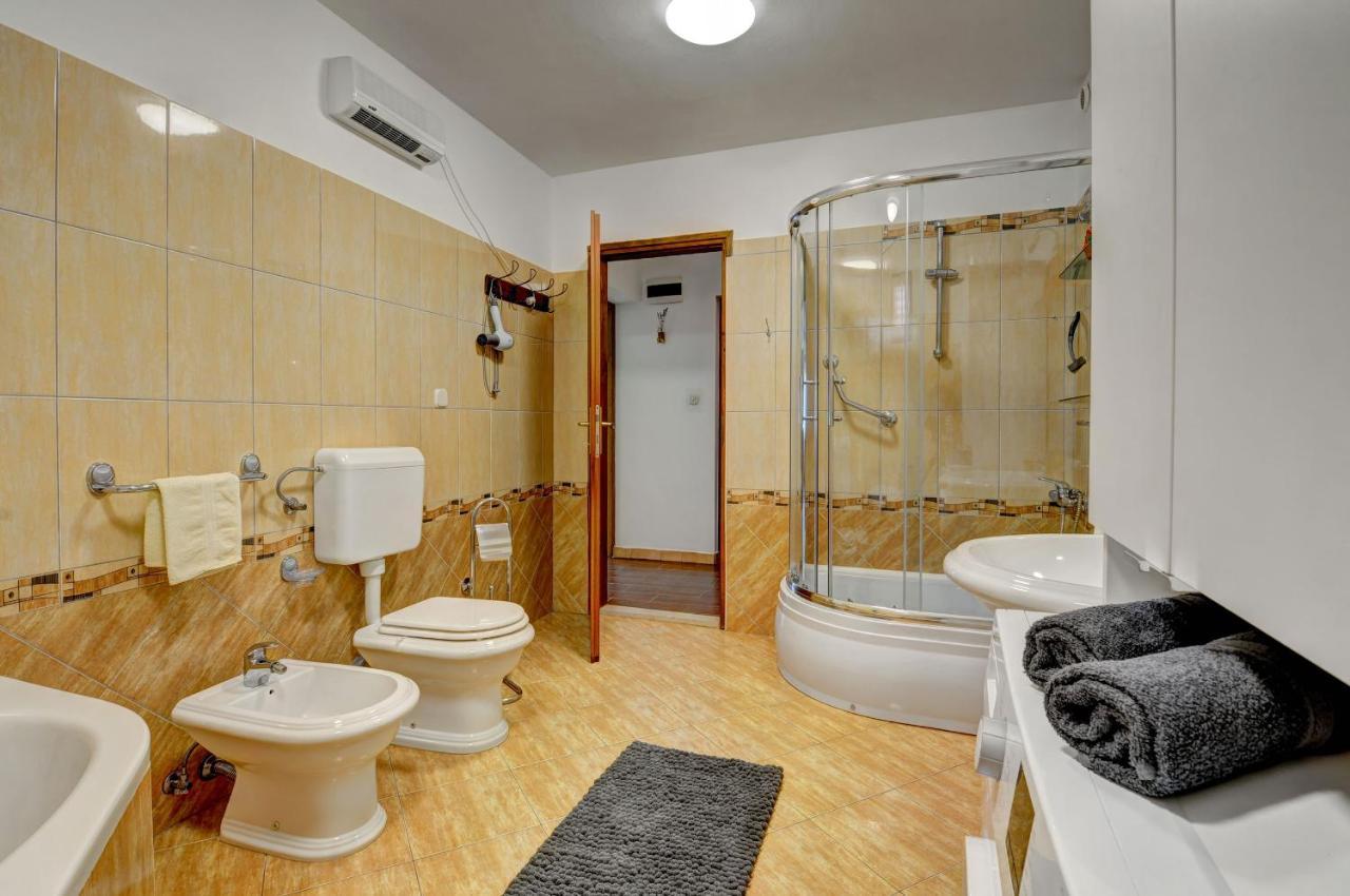Apartments Babic Fažana Екстериор снимка