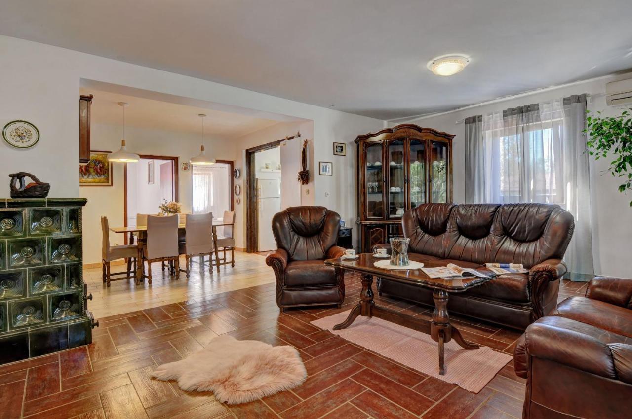 Apartments Babic Fažana Екстериор снимка