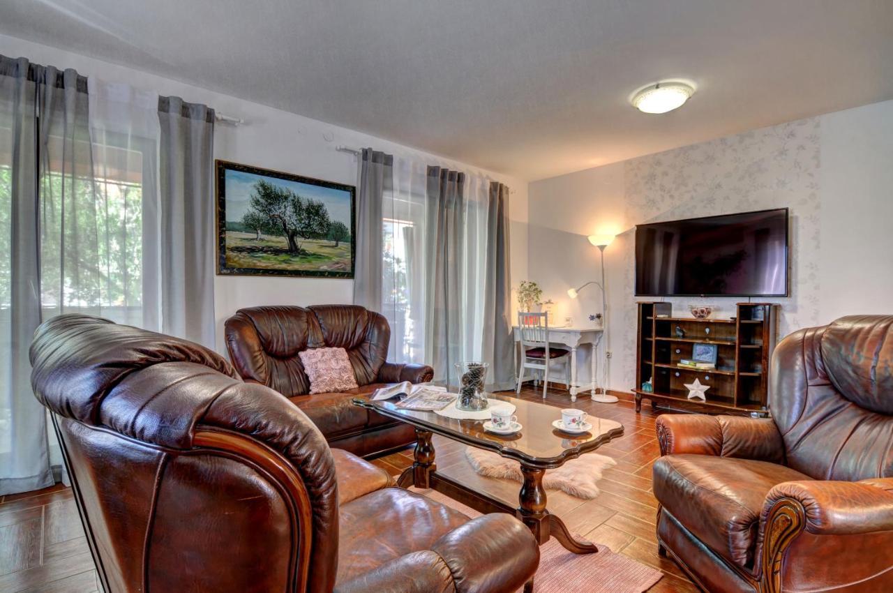 Apartments Babic Fažana Екстериор снимка