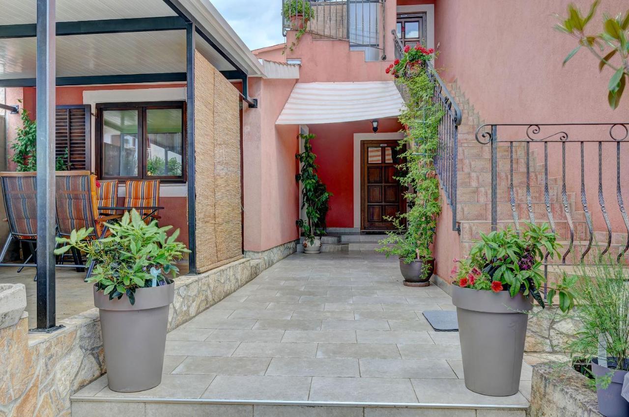 Apartments Babic Fažana Екстериор снимка
