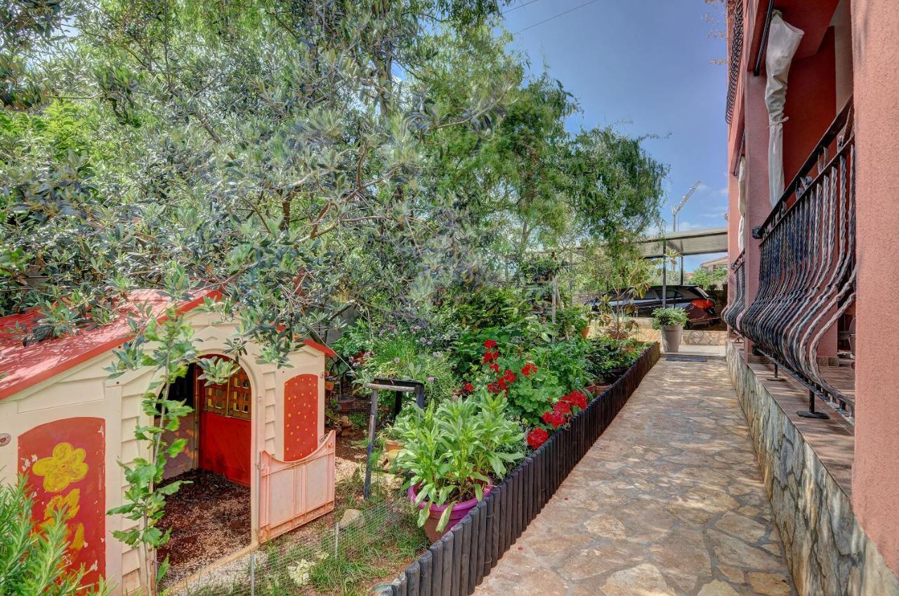 Apartments Babic Fažana Екстериор снимка